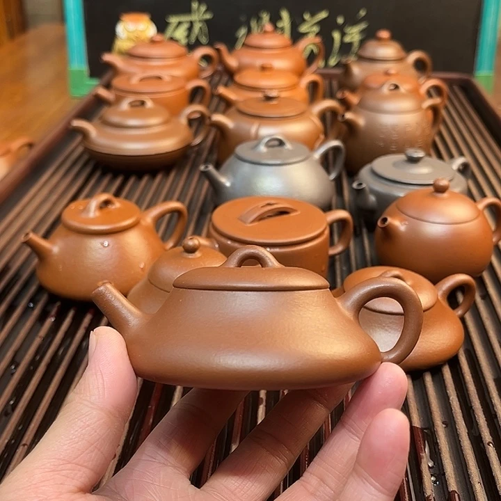 紫砂茶壶微**鱼黄龙山紫泥