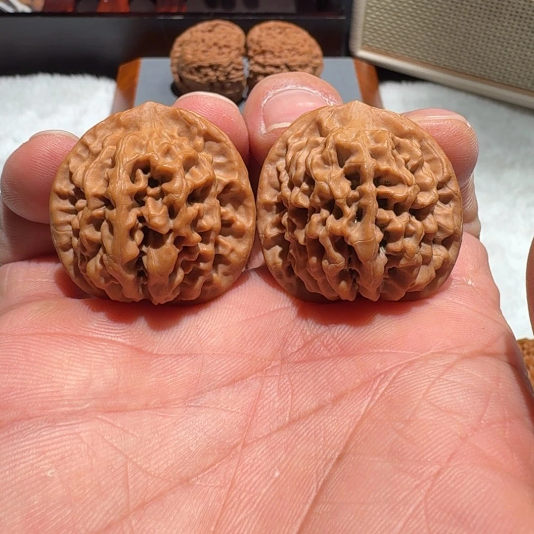 文玩核桃吊坠秦闷34