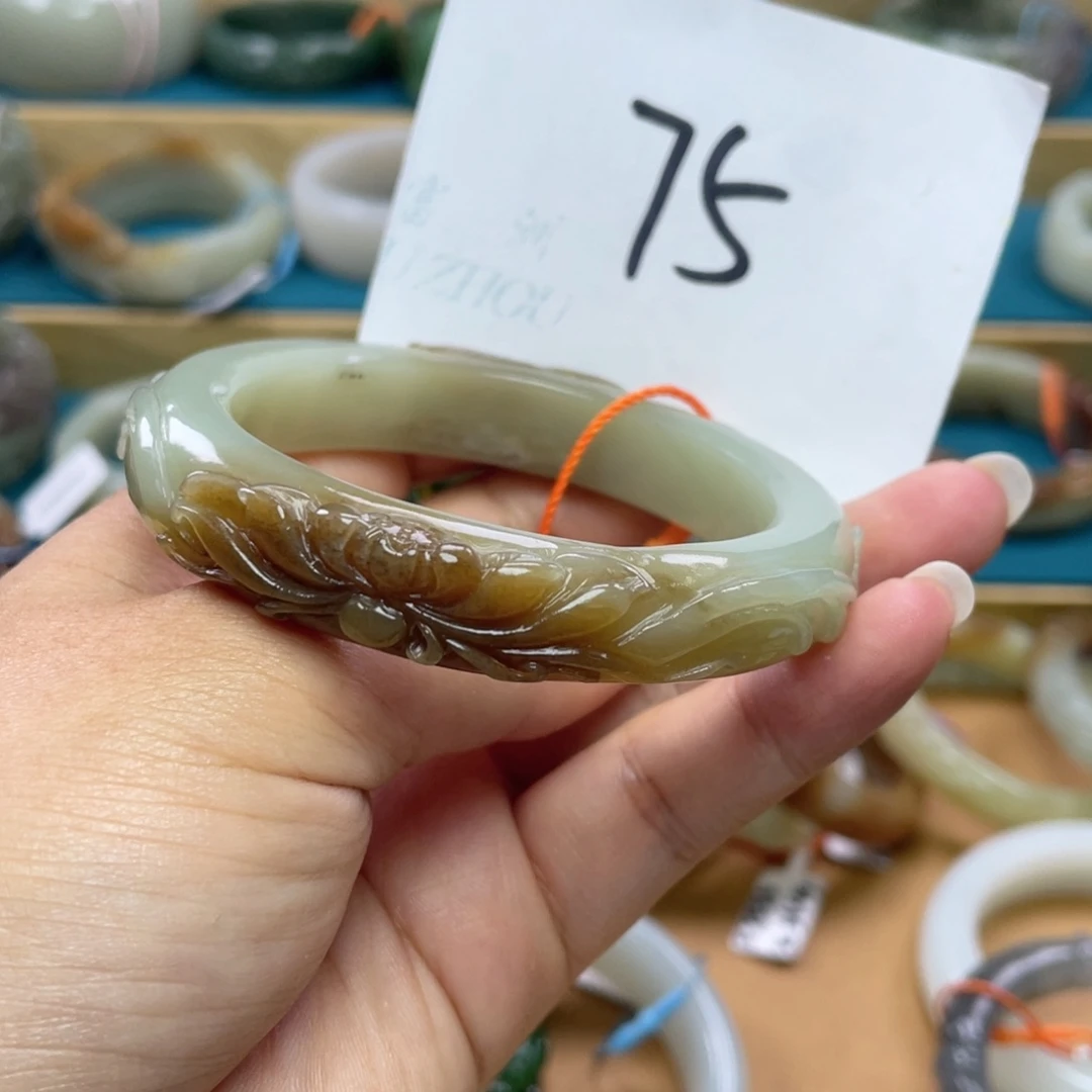 未镶嵌手镯和田玉圈口57