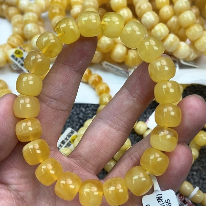 琥珀未镶嵌珠宝奇石27