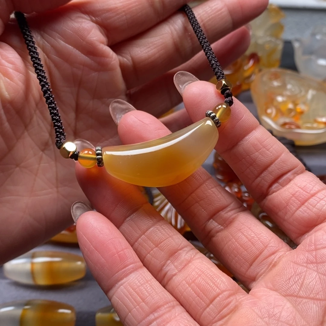 玛瑙/玉髓未镶嵌颈饰