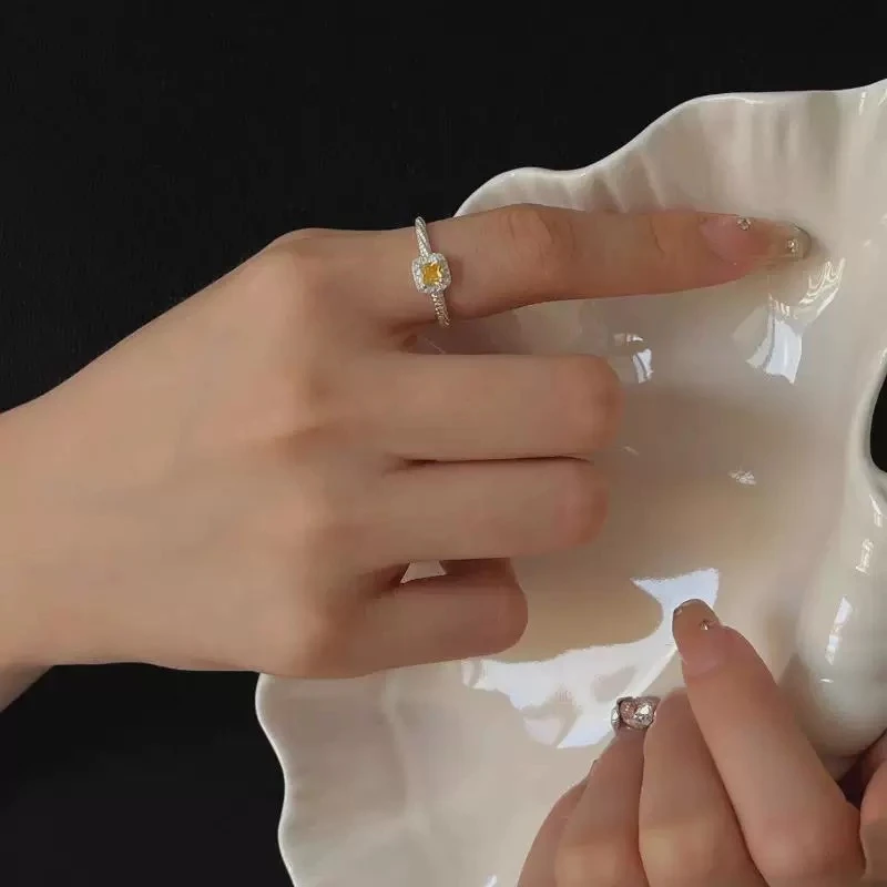 925银戒指 轻奢时尚气质高级感超闪小方糖可调节戒指女款 J-744