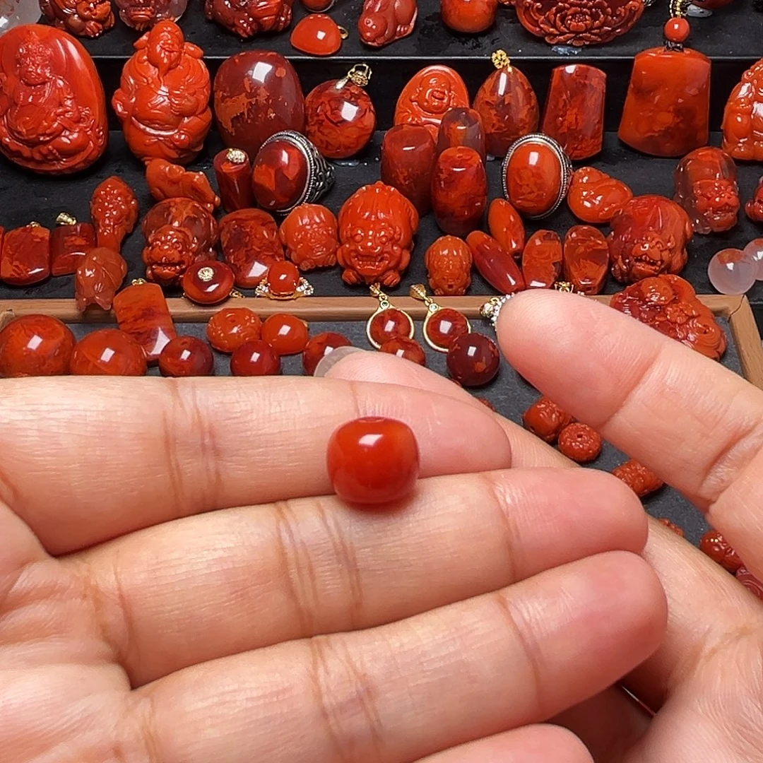 Z***人南红玛瑙未镶嵌配饰老型11+
