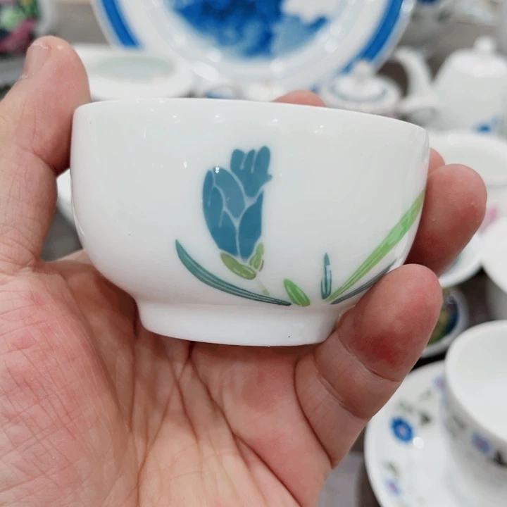 杯用****6釉下五彩的瓷器和瓷器