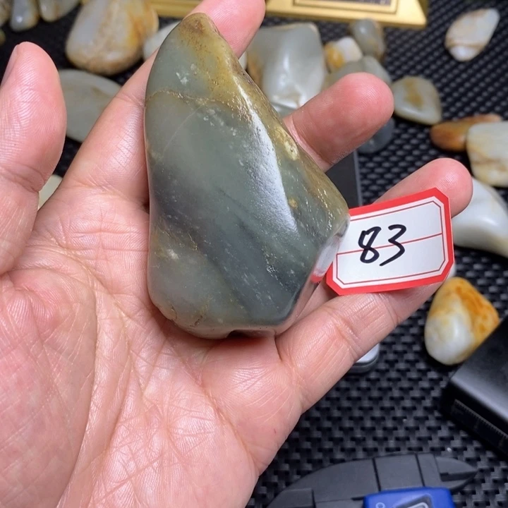 未镶嵌和田玉把件83
