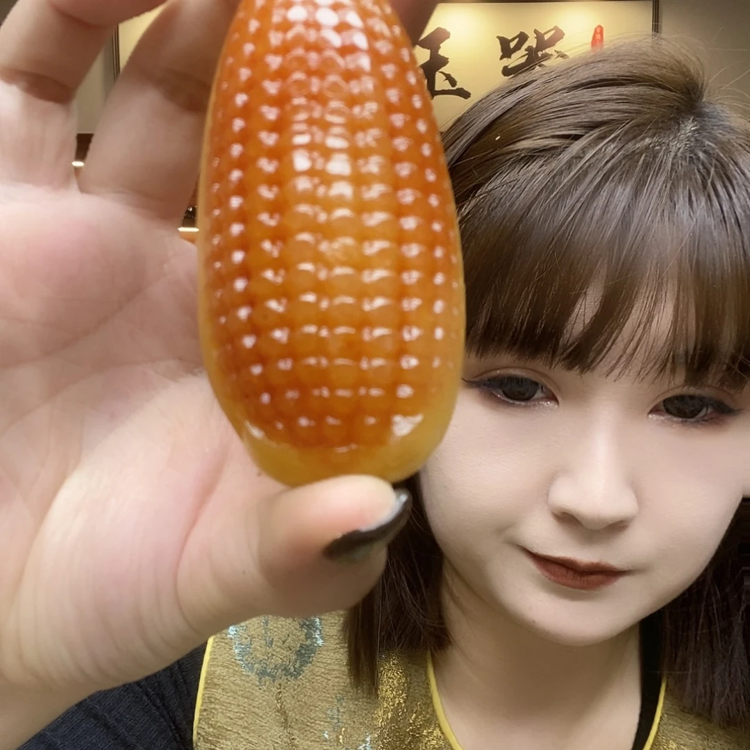 和田玉未镶嵌把件