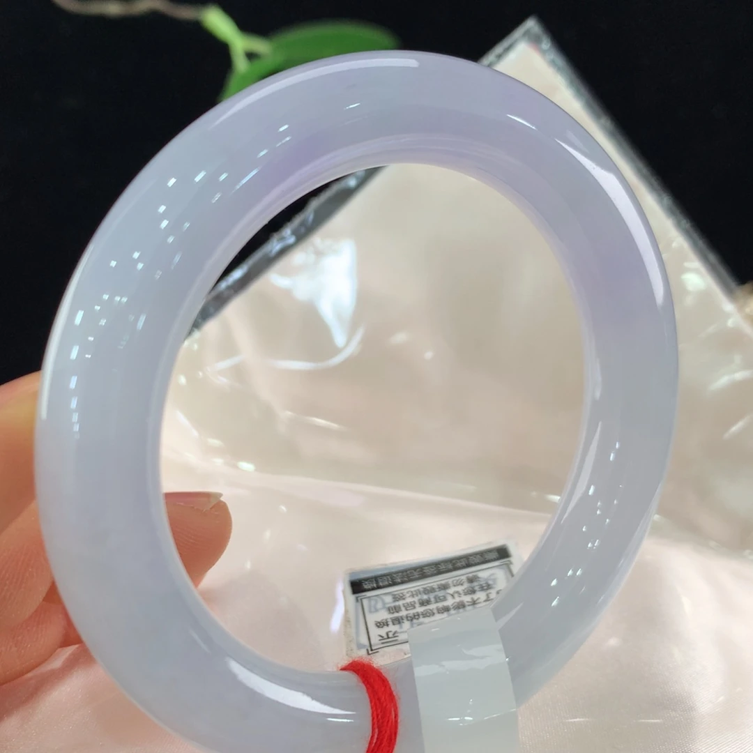 翡翠手镯未镶嵌微瑕0139