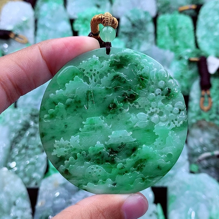 吊坠(不含链)未镶嵌翡翠