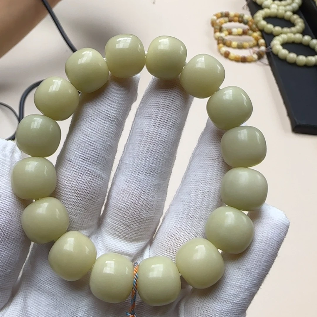 手串菩提根/象牙果14*15 微瑕 5年