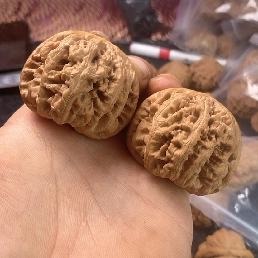 【闪购商品】文玩核桃吊坠46大粗筋