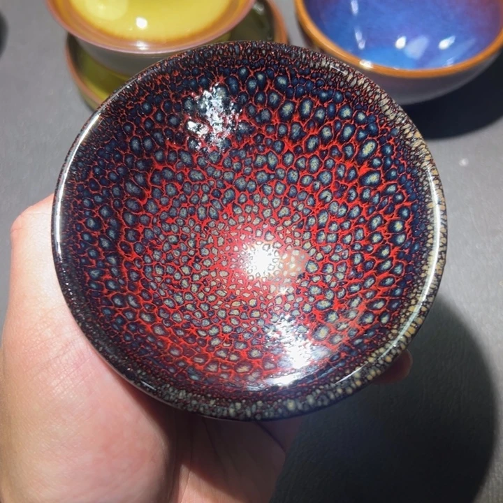 茶盏好想好期待呀抱图私