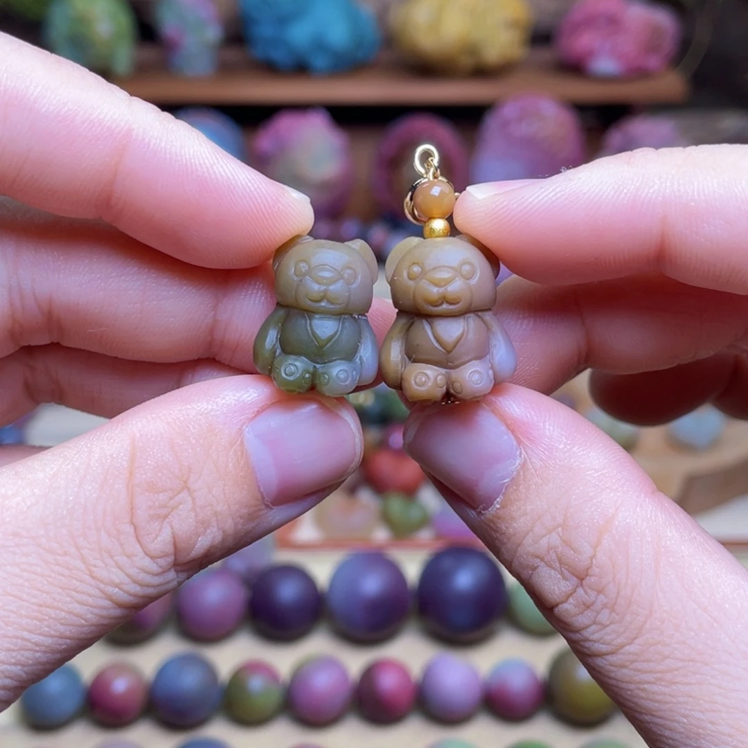 玛瑙/玉髓未镶嵌珠宝半成品盐源玛瑙福利打包熊