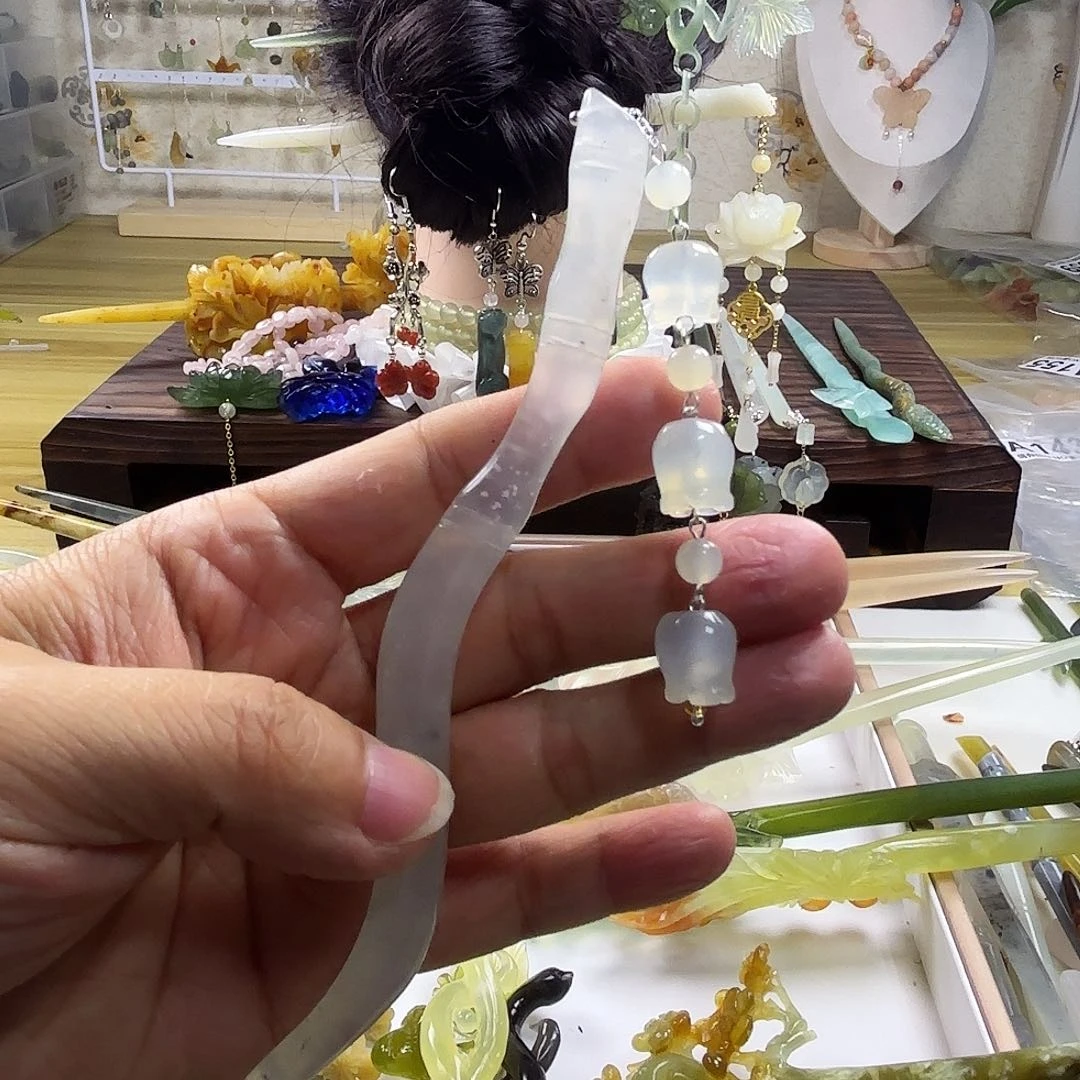 蛇纹石玉发饰合金