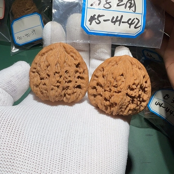 宋***文吊坠文玩核桃41号南疆