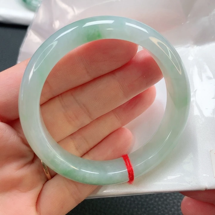 翡翠手镯未镶嵌53正