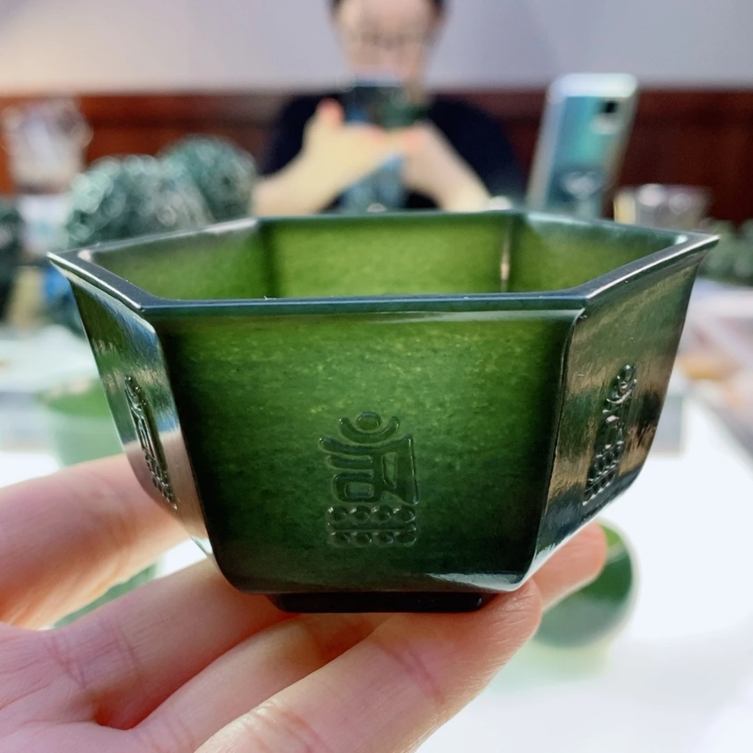 未镶嵌和田玉（青玉）摆件