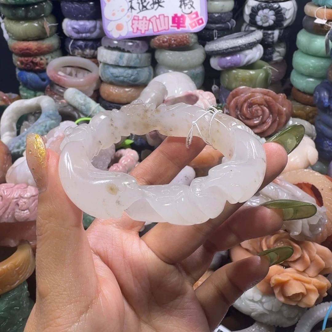 羽毛非金属36，56，不退换