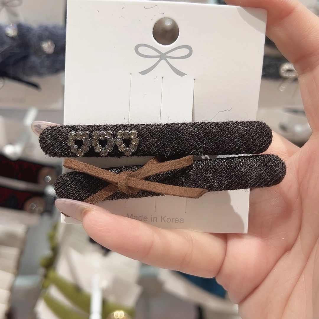 非金属仿珍珠咖色一字鸭夹