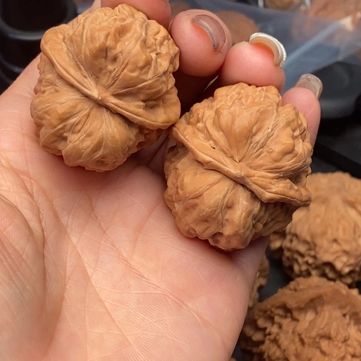 J***.把件文玩核桃蛤蟆头