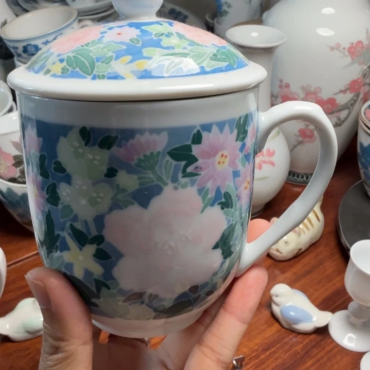 醴陵釉下手绘盖杯微瑕