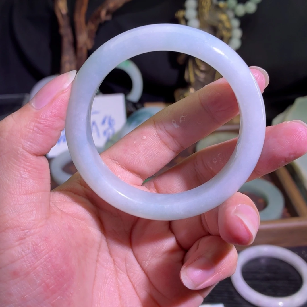定制翡翠未镶嵌天然翡翠A货毛胚手镯