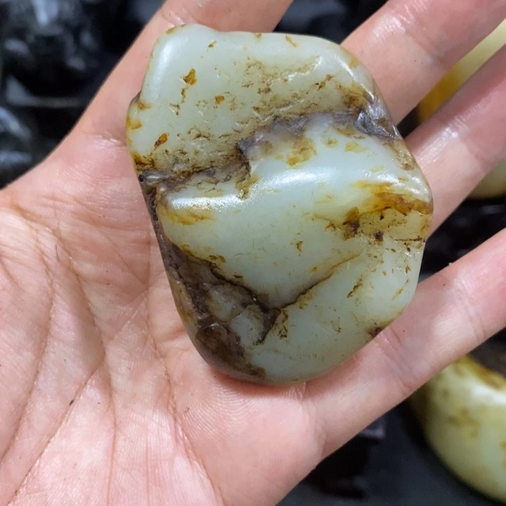 未镶嵌和田玉（糖玉）挂件