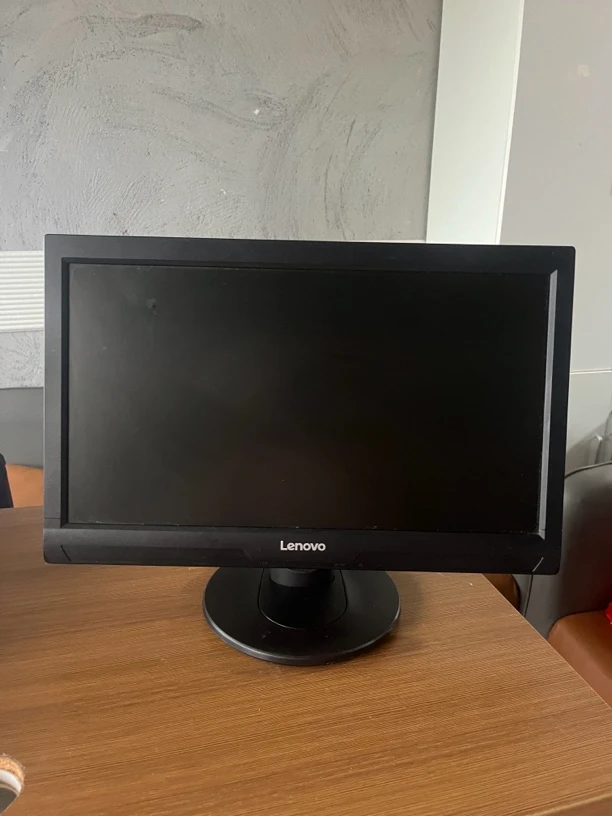 9新 Lenovo/联想 f2014a台式机显示器20寸vga口黑色用于办公监控