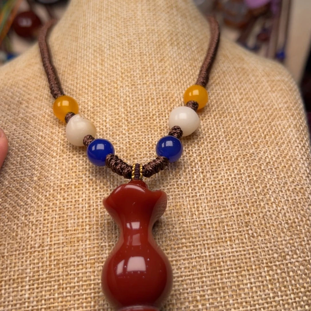 玛瑙/玉髓颈饰未镶嵌