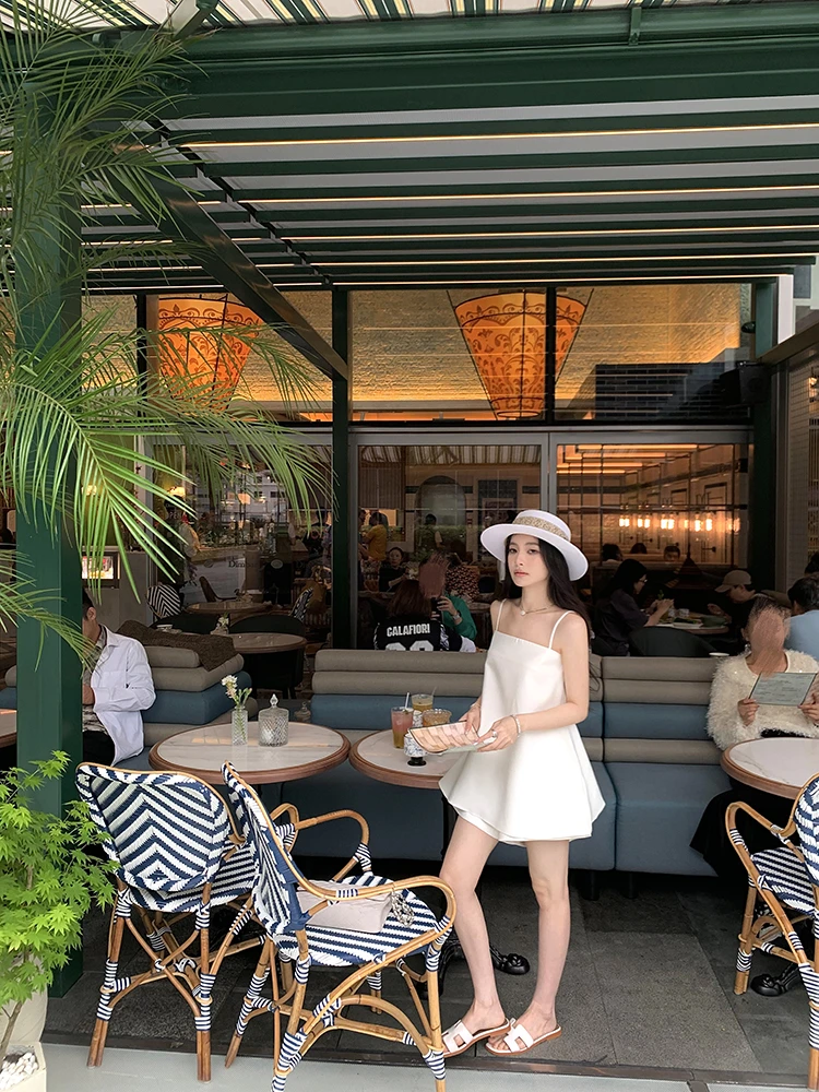 温柔风时尚套装女夏季2025新款无袖吊带背心高腰显瘦短裤子两件套