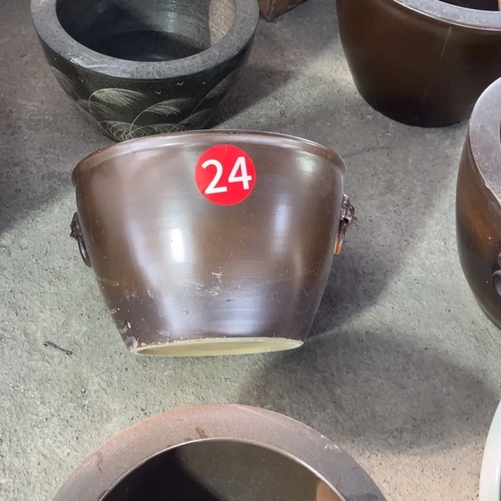 混***车摆件景德镇陶瓷艺术品