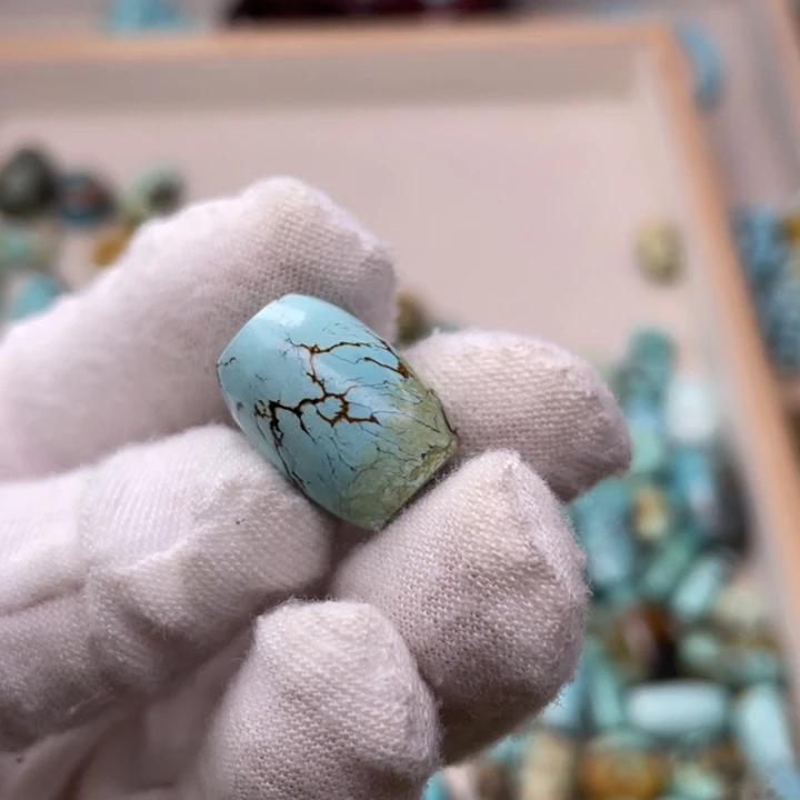 绿松石珠宝奇石未镶嵌咖***识