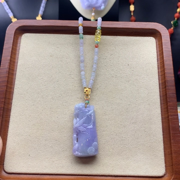 翡翠未镶嵌颈饰紫翡竹节