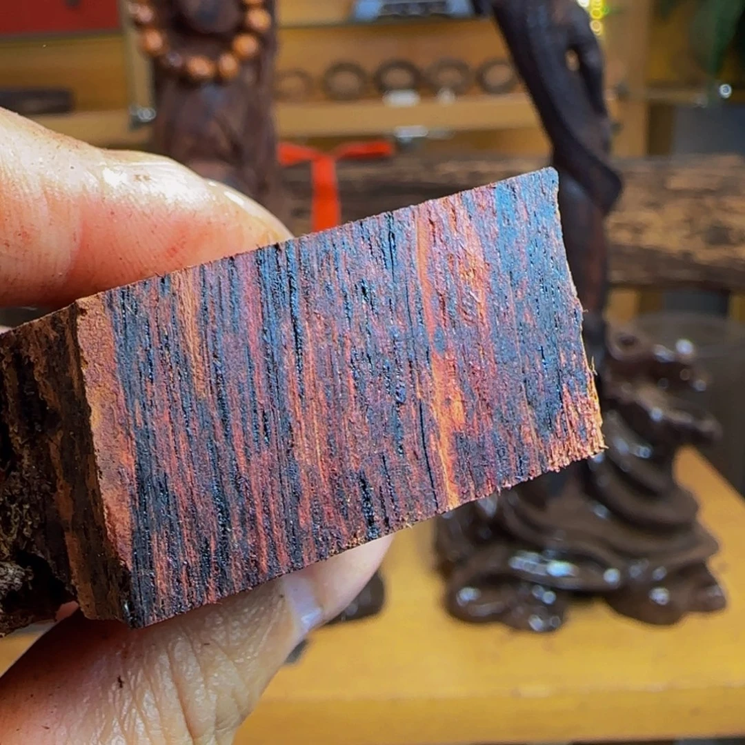 陈***德香榧木降真香雕刻招财进宝珠1.6