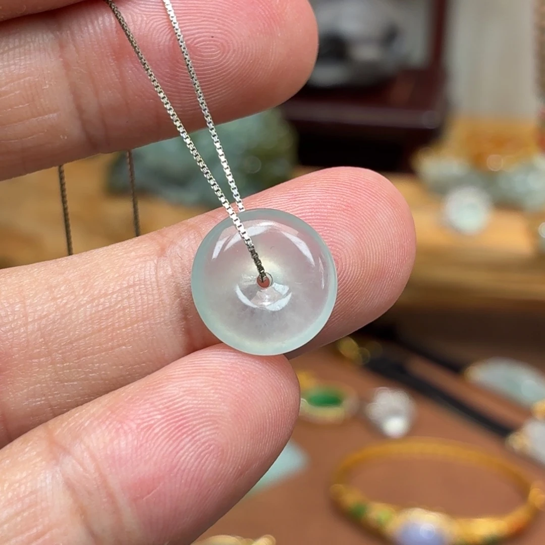 翡翠未镶嵌颈饰吊坠