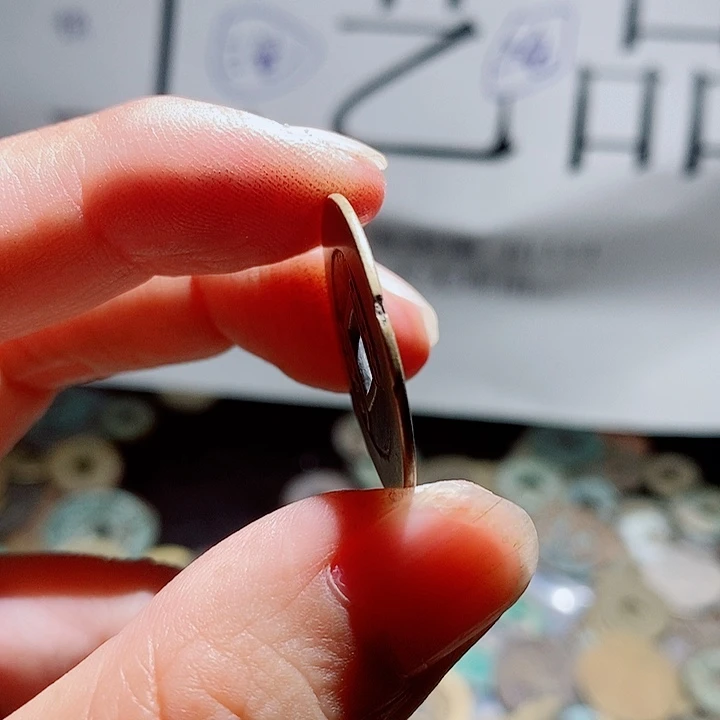 乾***迪小陈小陈  手机工艺品挂件  069