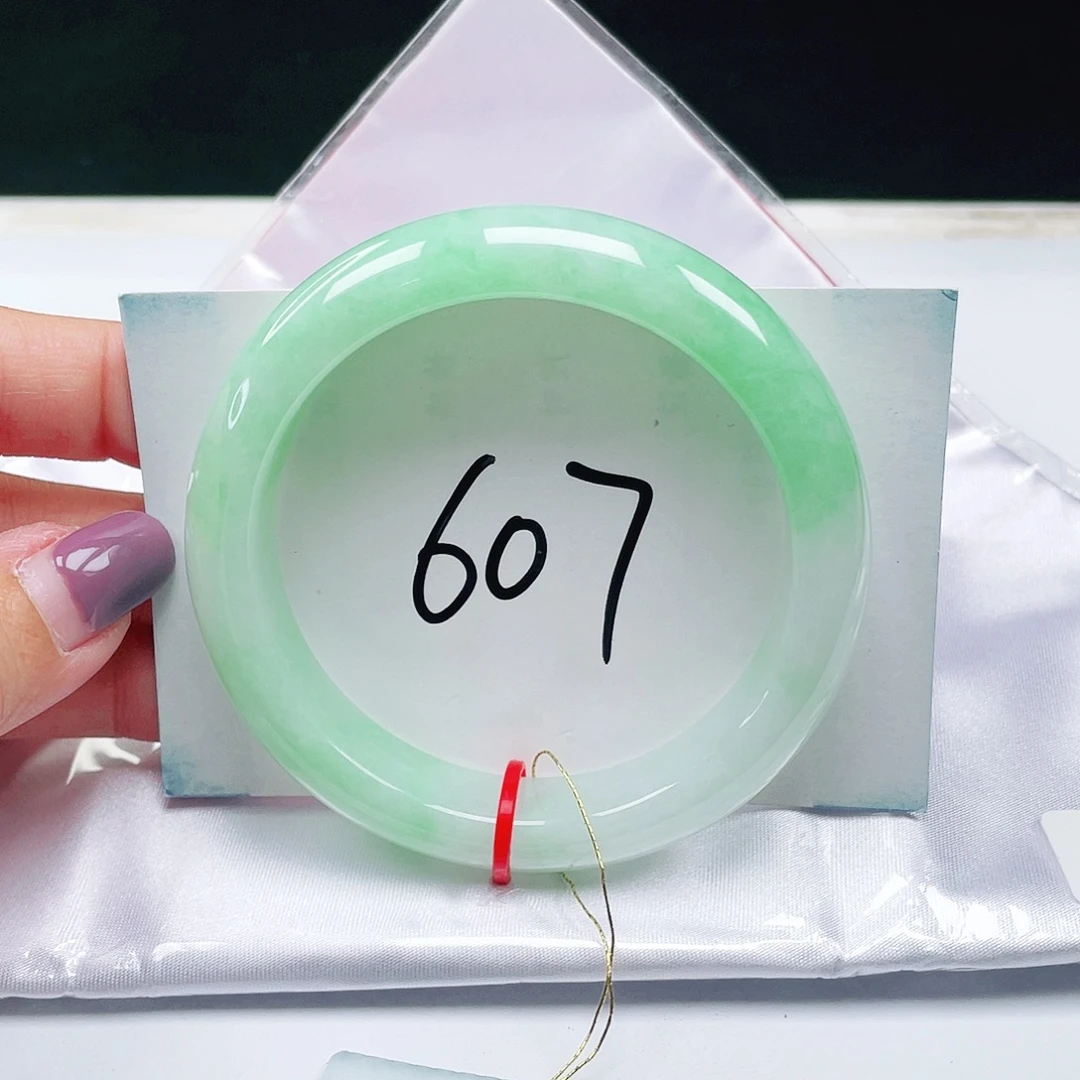 翡翠未镶嵌手镯缅甸翡翠57