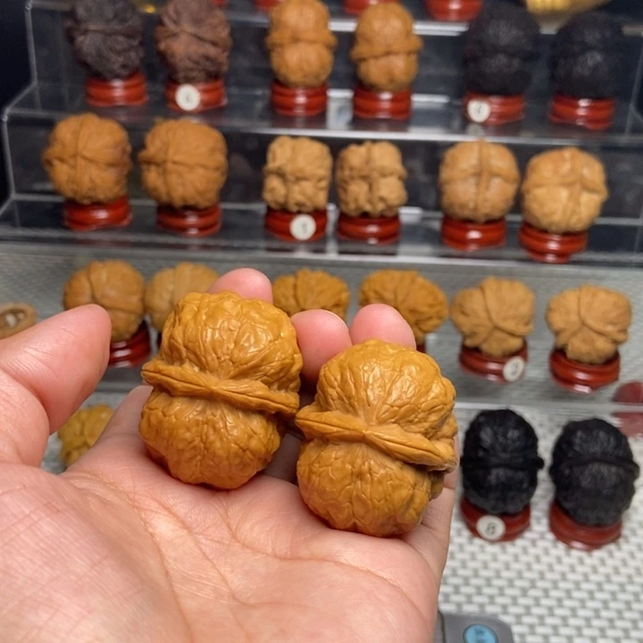 文玩核桃把件铭****厂金蟾嘎达包6