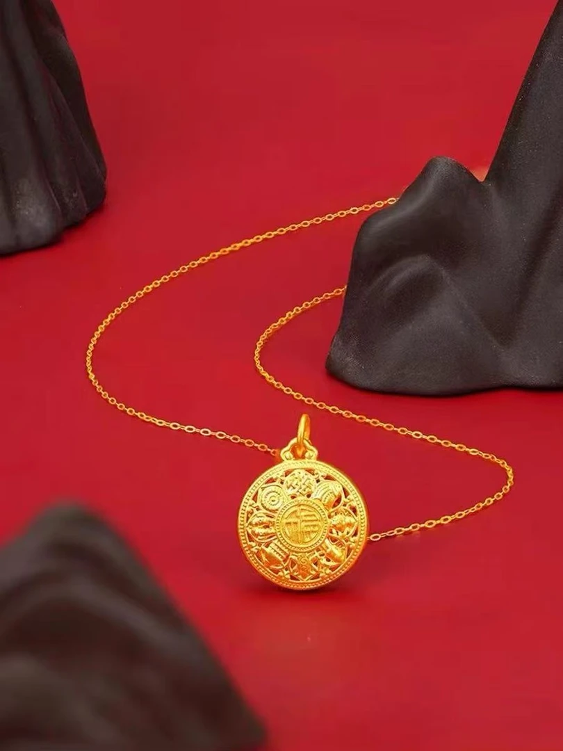 Chow Tai Seng/周大生足金黄金八宝罗盘吊坠女送女友礼物时尚精美
