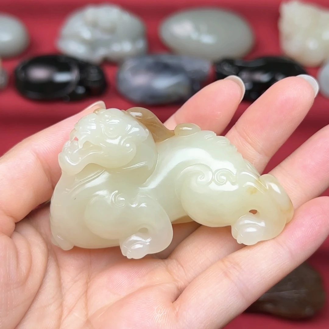 未镶嵌和田玉（糖玉）把件