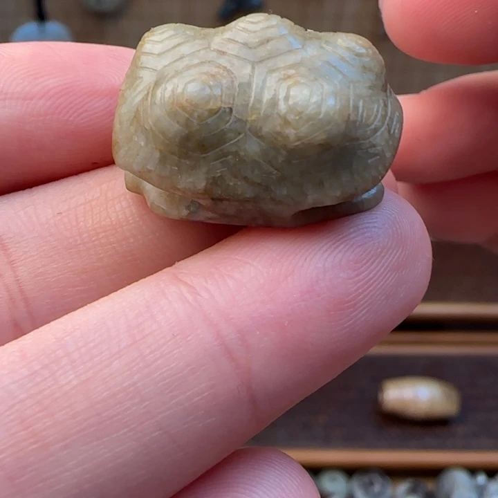 王***来和田玉未镶嵌颈饰