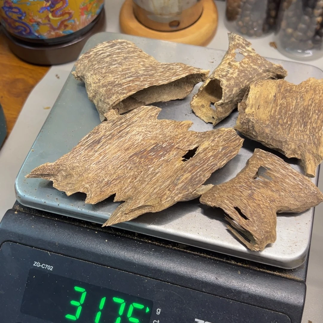 沉香沉香碎屑芽庄壳子原材料31克