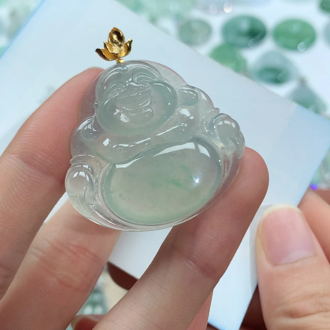 翡翠18K金镶嵌颈饰佛公