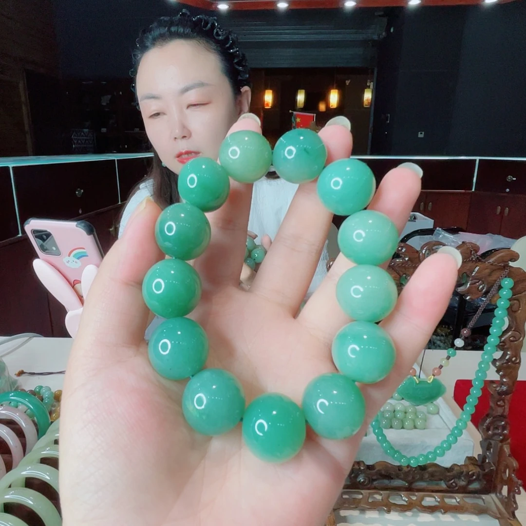 密玉（石英质玉）未镶嵌颈饰