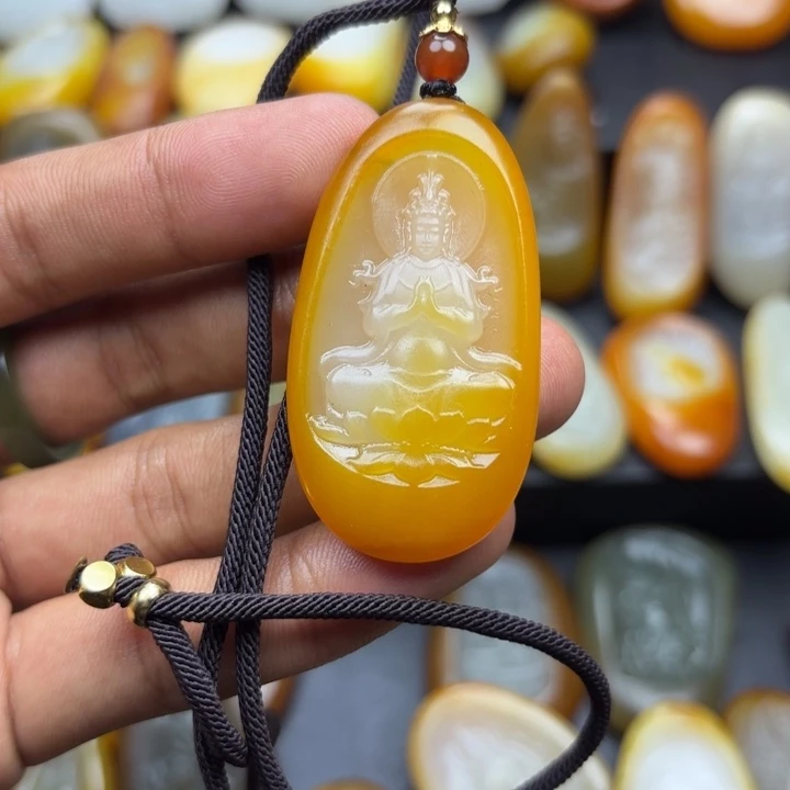 和田玉（糖玉）未镶嵌颈饰贺*