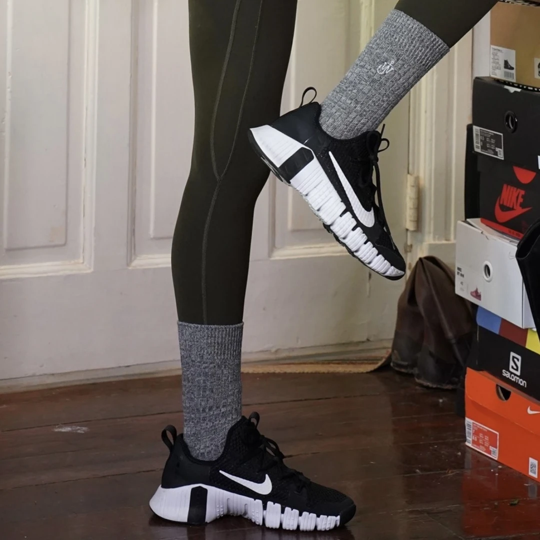 NIKE FREE METCON 3 耐克女子室内健身缓震综合训练鞋 CJ6314-010