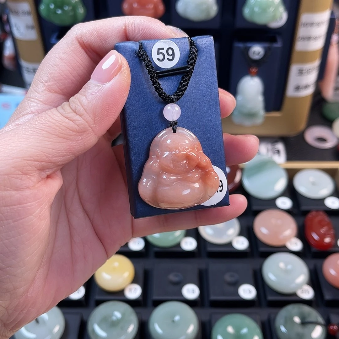 颈饰未镶嵌石英质玉许****芬