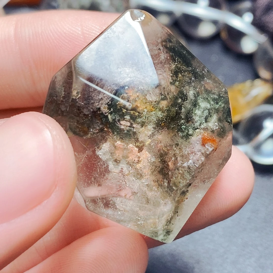 水晶颈饰未镶嵌云****妳