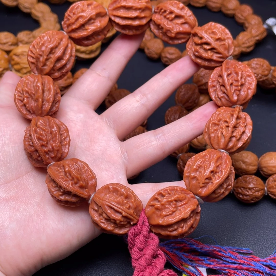 文玩核桃手串龙脊八棱大手持