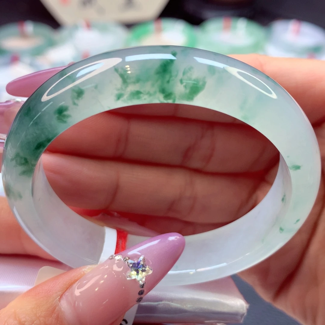 翡翠手镯（贵妃镯）未镶嵌贵妃43号66