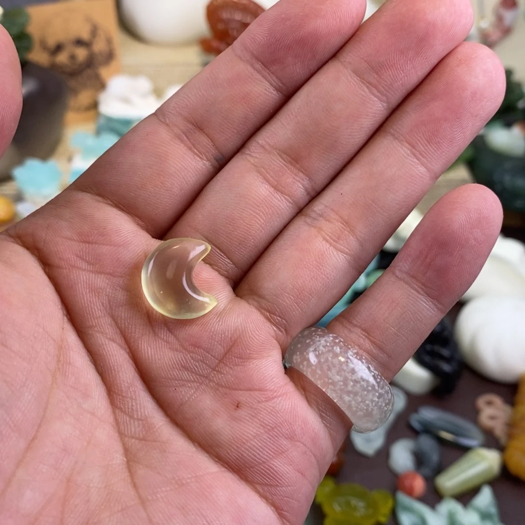 合金蛇纹石玉颈饰老****的